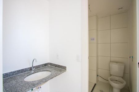 Apartamento à venda com 35m², 2 quartos e sem vaga Apartamento à venda com 35m², 2 quartos e sem vagaBanheiro