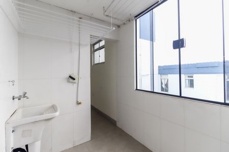 Área de Serviço de apartamento para alugar com 2 quartos, 53m² em Conjunto Residencial José Bonifácio, São Paulo