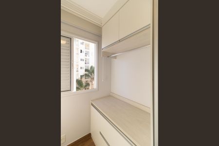 Apartamento para alugar com 53m², 3 quartos e 1 vaga Apartamento para alugar com 53m², 3 quartos e 1 vagaQuarto 2 Closet