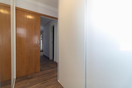 Apartamento para alugar com 53m², 3 quartos e 1 vaga Apartamento para alugar com 53m², 3 quartos e 1 vagaQuarto 2 Closet