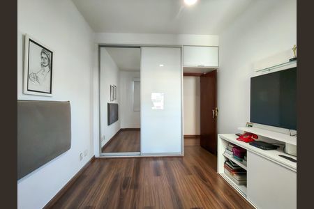 Apartamento para alugar com 130m², 3 quartos e 2 vagasQuarto 2