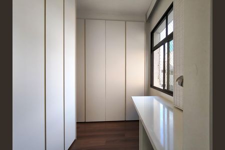 Apartamento para alugar com 130m², 3 quartos e 2 vagasCloset da suíte