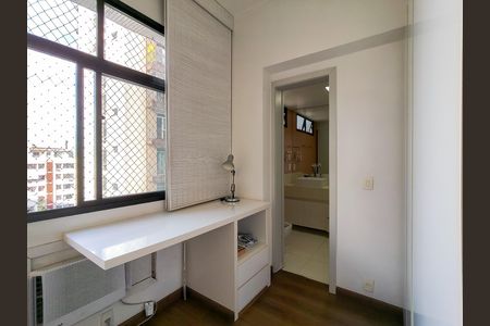 Apartamento para alugar com 130m², 3 quartos e 2 vagasCloset da suíte
