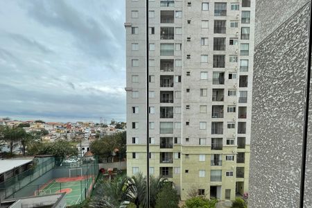 Varanda de apartamento para alugar com 2 quartos, 52m² em Parque Maria Domitila, São Paulo