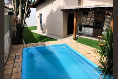 Área externa de casa à venda com 4 quartos, 385m² em São João Batista, Belo Horizonte