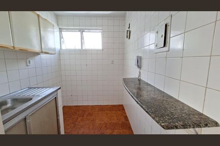 Cozinha  de apartamento para alugar com 1 quarto, 62m² em Barra, Salvador
