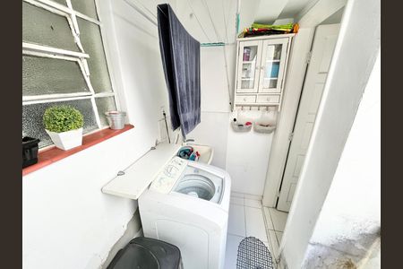Apartamento à venda com 72m², 2 quartos e sem vaga Apartamento à venda com 72m², 2 quartos e sem vagaÁrea de Serviço