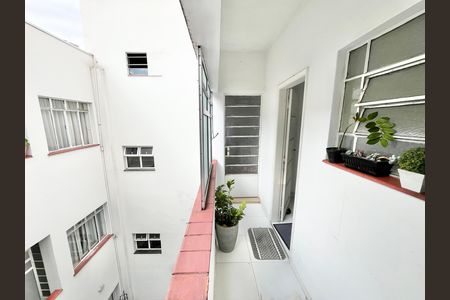 Apartamento à venda com 72m², 2 quartos e sem vaga Apartamento à venda com 72m², 2 quartos e sem vagaÁrea de Serviço