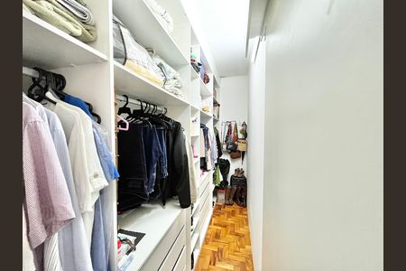 Apartamento à venda com 72m², 2 quartos e sem vaga Apartamento à venda com 72m², 2 quartos e sem vagaCloset Quarto 2