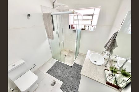 Apartamento à venda com 72m², 2 quartos e sem vaga Apartamento à venda com 72m², 2 quartos e sem vagaBanheiro