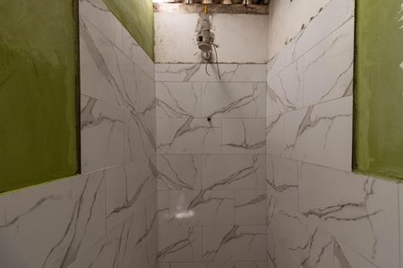 Banheiro da Edícula  de casa para alugar com 3 quartos, 120m² em Vila Leopoldina, São Paulo