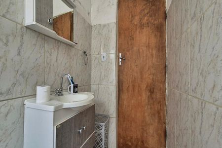 Banheiro de casa à venda com 3 quartos, 140m² em Conjunto Habitacional Parque da Floresta, Campinas