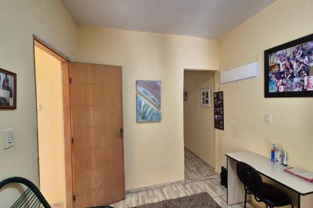 Casa à venda com 140m², 3 quartos e 1 vaga Casa à venda com 140m², 3 quartos e 1 vagaSala
