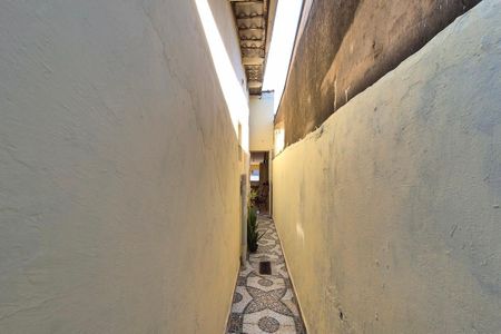 Casa à venda com 140m², 3 quartos e 1 vaga Casa à venda com 140m², 3 quartos e 1 vagaCorredor