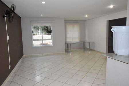 Apartamento à venda com 54m², 2 quartos e 1 vaga Apartamento à venda com 54m², 2 quartos e 1 vagaÁrea comum - Salão de festas