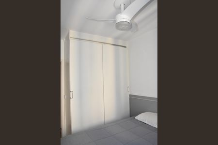 Apartamento à venda com 54m², 2 quartos e 1 vaga Apartamento à venda com 54m², 2 quartos e 1 vagaQuarto 1 - Armários