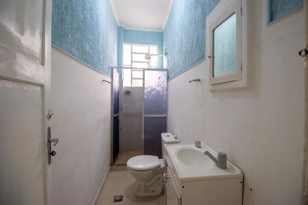 Banheiro de apartamento para alugar com 1 quarto, 60m² em Irajá, Rio de Janeiro