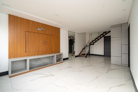 Apartamento à venda com 130m², 4 quartos e 2 vagasSala