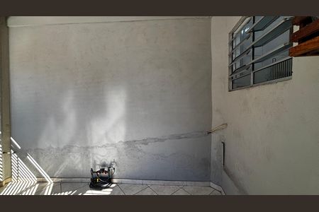 Casa à venda com 198m², 2 quartos e 2 vagas Casa à venda com 198m², 2 quartos e 2 vagasGaragem