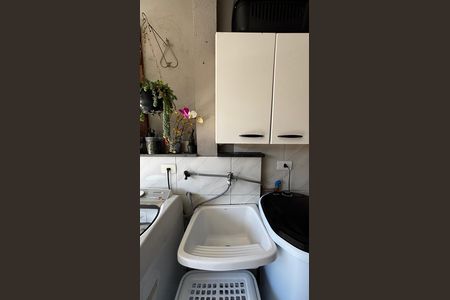 Casa à venda com 198m², 2 quartos e 2 vagas Casa à venda com 198m², 2 quartos e 2 vagasVaranda / Area de Serviço da Suíte