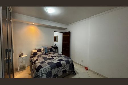 Casa à venda com 198m², 2 quartos e 2 vagas Casa à venda com 198m², 2 quartos e 2 vagasSuite