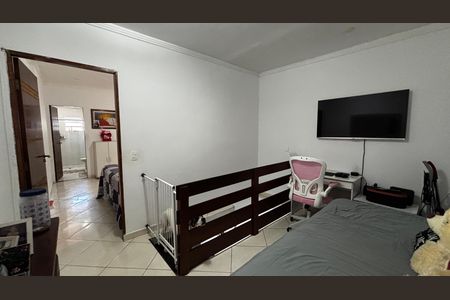 Casa à venda com 198m², 2 quartos e 2 vagas Casa à venda com 198m², 2 quartos e 2 vagasEscritório