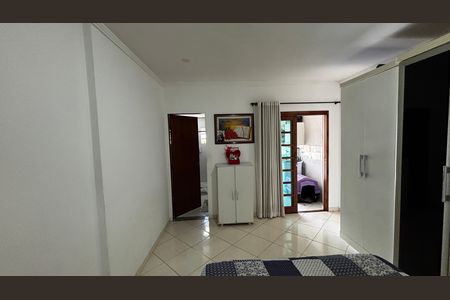 Suite de casa à venda com 2 quartos, 198m² em Condomínio Maracanã, Santo André