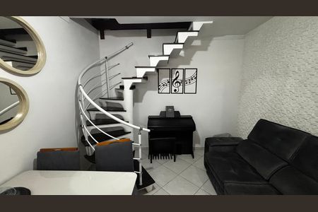 Cozinha - Sala de casa à venda com 2 quartos, 198m² em Condomínio Maracanã, Santo André