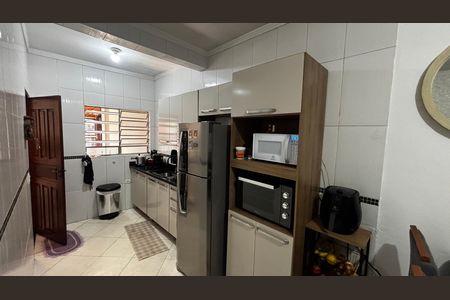 Casa à venda com 198m², 2 quartos e 2 vagas Casa à venda com 198m², 2 quartos e 2 vagasCozinha - Sala