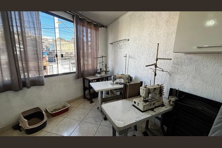 Casa à venda com 198m², 2 quartos e 2 vagas Casa à venda com 198m², 2 quartos e 2 vagasQuarto Varanda