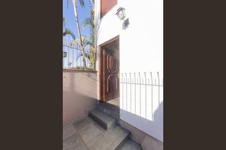 Entrada de casa para alugar com 1 quarto, 80m² em Jardim Santa Helena, São Paulo