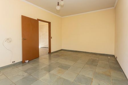 Quarto de casa para alugar com 1 quarto, 80m² em Jardim Santa Helena, São Paulo
