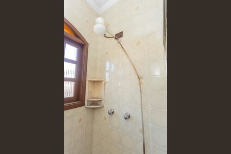 Banheiro de casa para alugar com 1 quarto, 80m² em Jardim Santa Helena, São Paulo