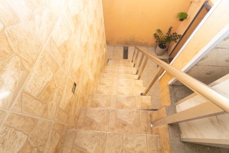 Escada de casa à venda com 5 quartos, 117m² em Limoeiro, São Paulo