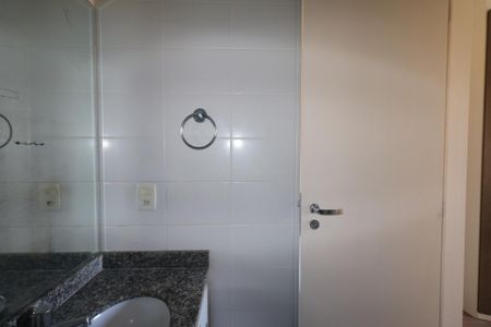 Apartamento para alugar com 79m², 3 quartos e 2 vagas Apartamento para alugar com 79m², 3 quartos e 2 vagasBanheiro da Suíte