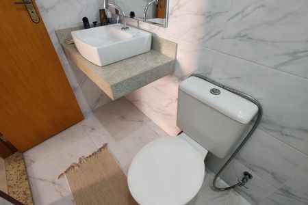 Banheiro Social de apartamento à venda com 2 quartos, 60m² em Taquara, Rio de Janeiro