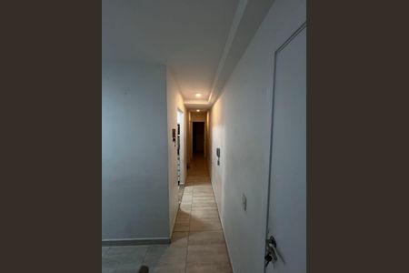 Apartamento para alugar com 55m², 2 quartos e 1 vagaCorredor