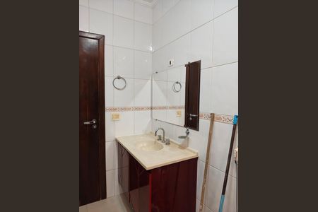 Casa para alugar com 90m², 2 quartos e 2 vagasBanheiro