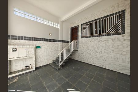 Garagem de casa para alugar com 2 quartos, 90m² em Parque Vitoria, São Paulo