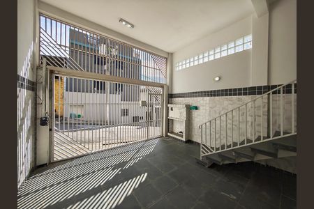 Garagem de casa para alugar com 2 quartos, 90m² em Parque Vitoria, São Paulo