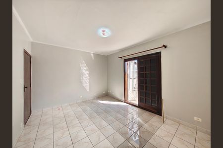 Casa para alugar com 90m², 2 quartos e 2 vagasQuarto 2