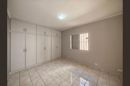 Quarto 1 de casa para alugar com 2 quartos, 90m² em Parque Vitoria, São Paulo