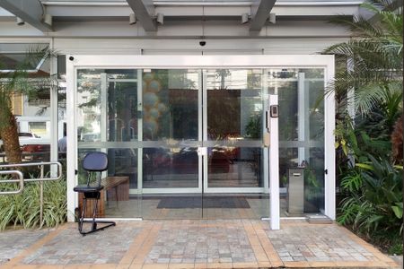 Entrada de apartamento para alugar com 1 quarto, 49m² em Pinheiros, São Paulo