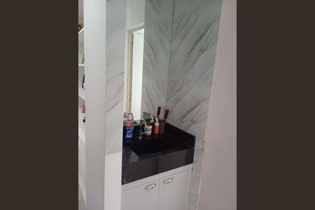 Banheiro de apartamento para alugar com 3 quartos, 74m² em Real Parque, Sumaré