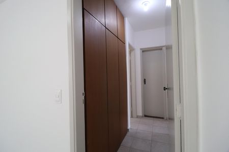 Apartamento para alugar com 115m², 3 quartos e 1 vagaCorredor - Armário