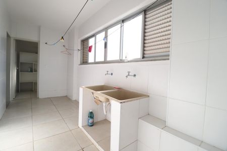 Apartamento para alugar com 115m², 3 quartos e 1 vagaÁrea de Serviço