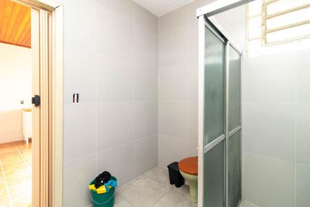 Casa para alugar com 90m², 2 quartos e 1 vaga Casa para alugar com 90m², 2 quartos e 1 vagaBanheiro