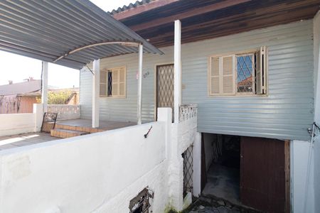 Casa para alugar com 90m², 2 quartos e 1 vaga Casa para alugar com 90m², 2 quartos e 1 vagaFachada