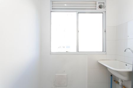 Área de Serviço de apartamento para alugar com 2 quartos, 45m² em Jardim Marpu, São Paulo