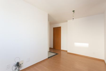 Sala  de apartamento para alugar com 2 quartos, 45m² em Jardim Marpu, São Paulo